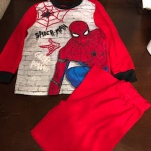 4 pair character pajama sets.